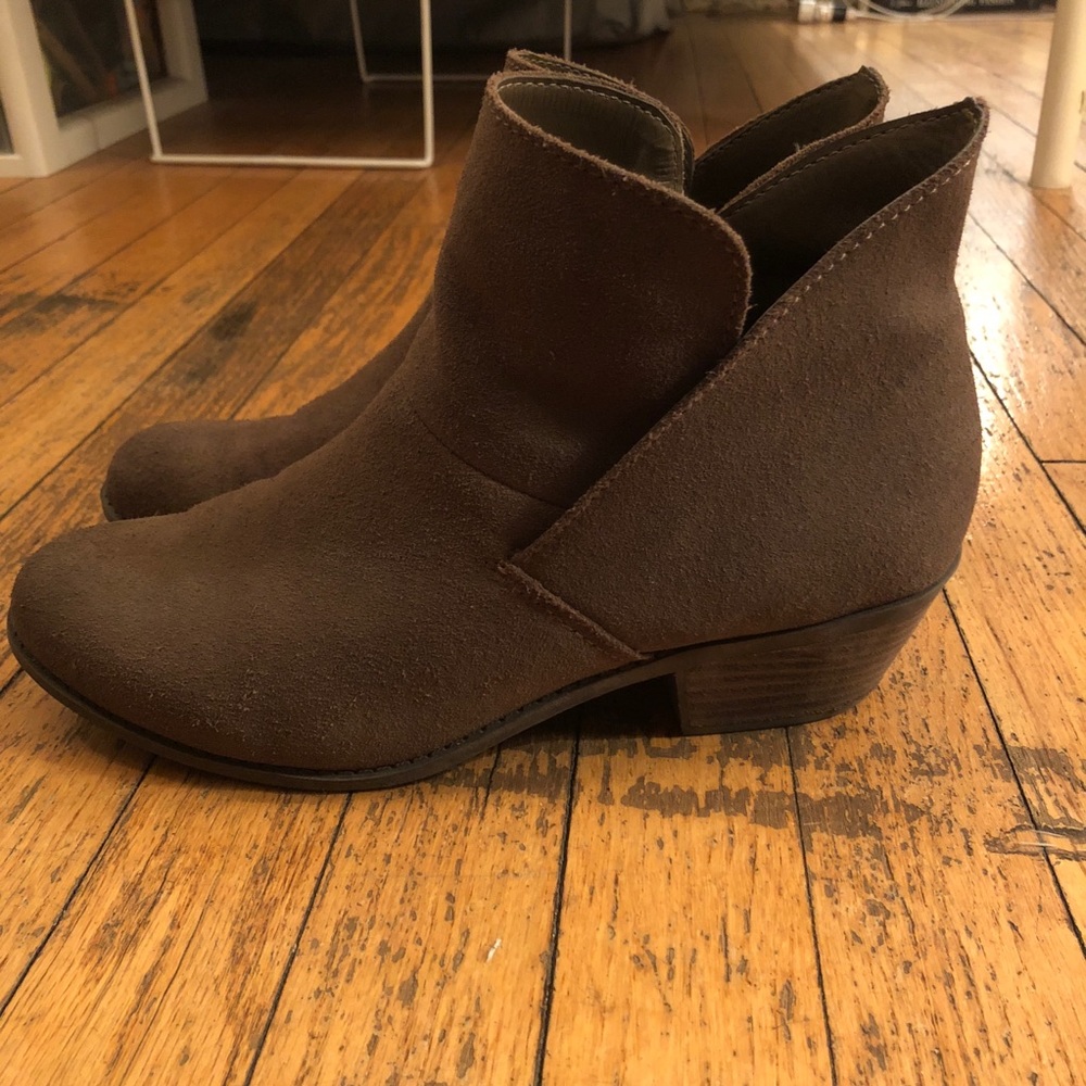 Me too Zale Booties
